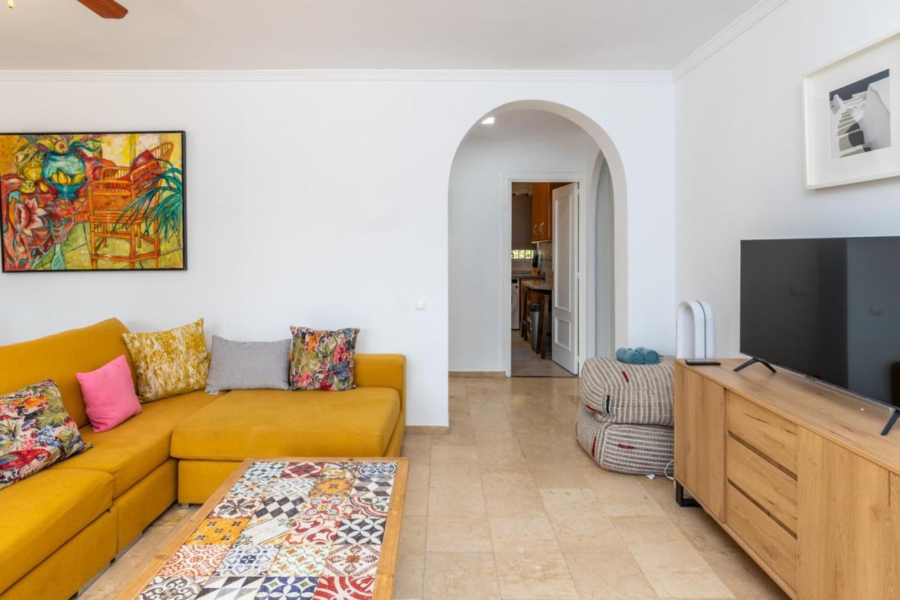 Villa Alegria Big Terrace, Private Pool & Parking *
